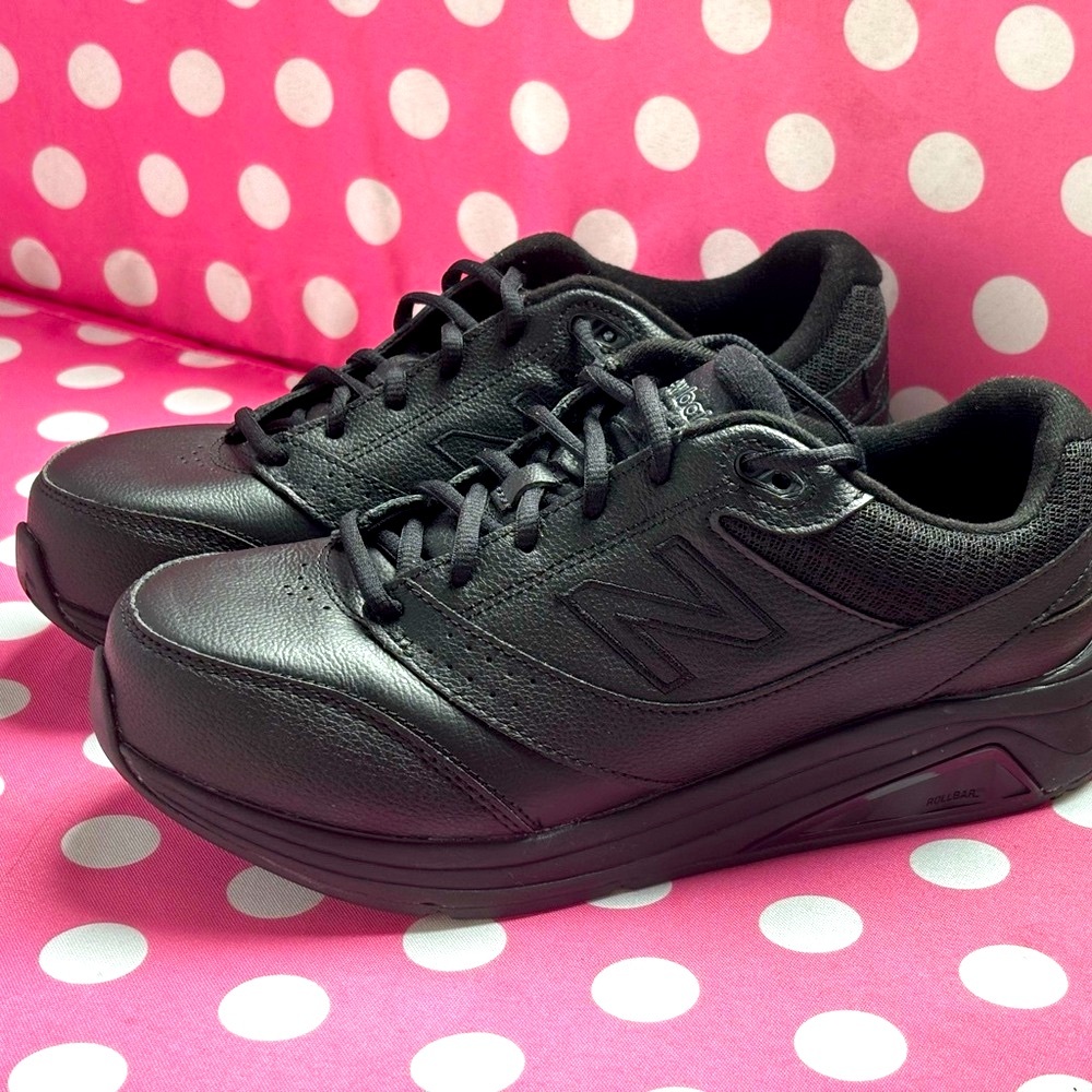 New Balance All-Black Leather Athletic 928 V3 Women’s Shoes 8.5